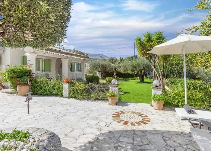 Mimosa Villa *
