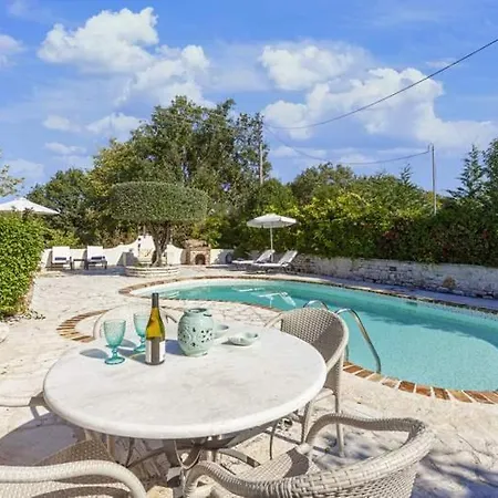 Mimosa Villa *